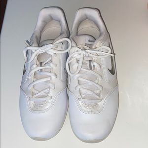 Cheerleading shoes